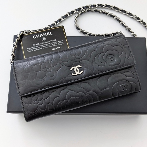 CHANEL Handbags - Authentic Chanel Camellia wallet